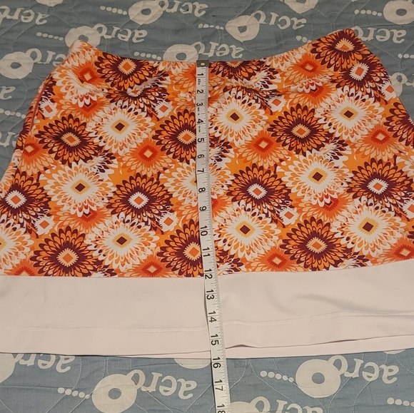 Oxford Golf Orange, Plum, and White Floral Golf Skort Size Medium - Picture 6 of 6